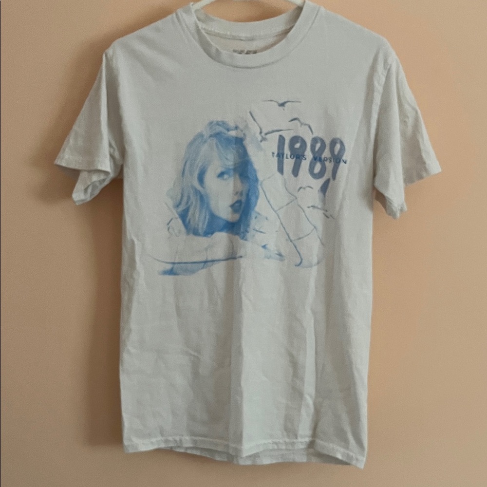 Taylor Swift 1989 Cream Tee